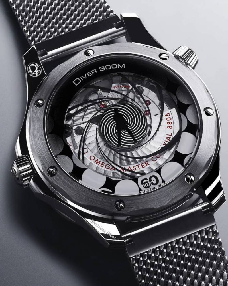 Omegg_a Seamaster Diver 300 Automatic silver blue