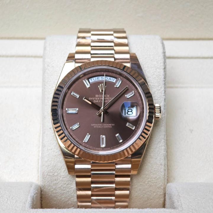 R_OLEX OYSTER PERPETUAL DAY DATE 40 BATTER COPPER - BROWN