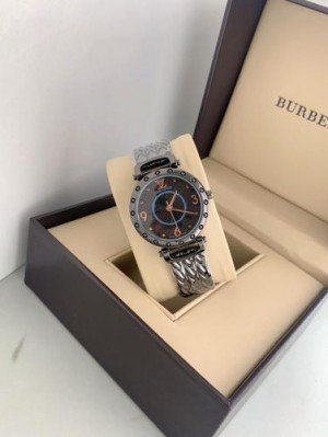 L_UIS V_ITTION WATCH
