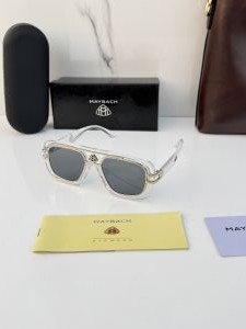 Maybach_7339_white_silver_black