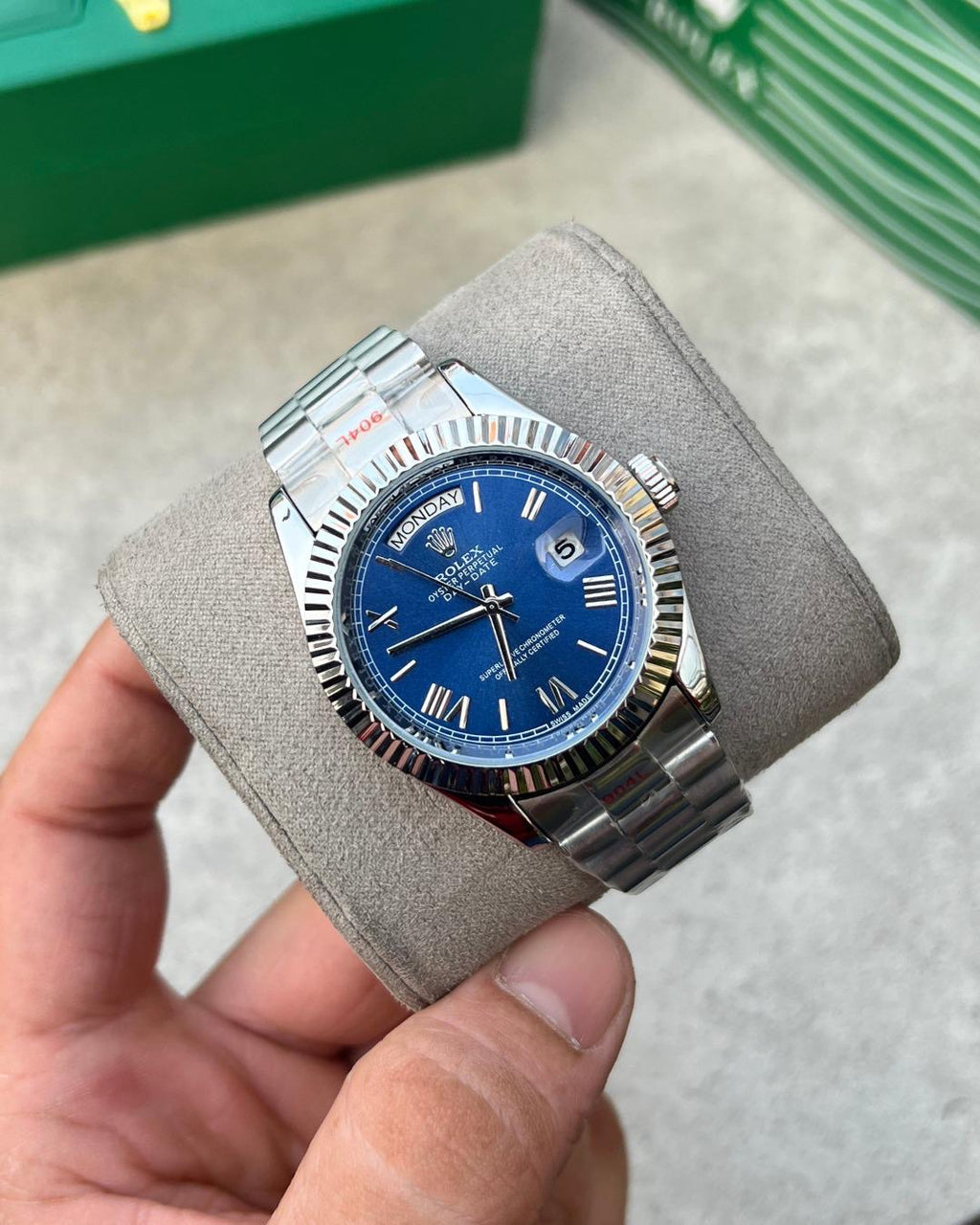 R_LEX OYSTER PERPETUAL DAY DATE AUTOMATIC