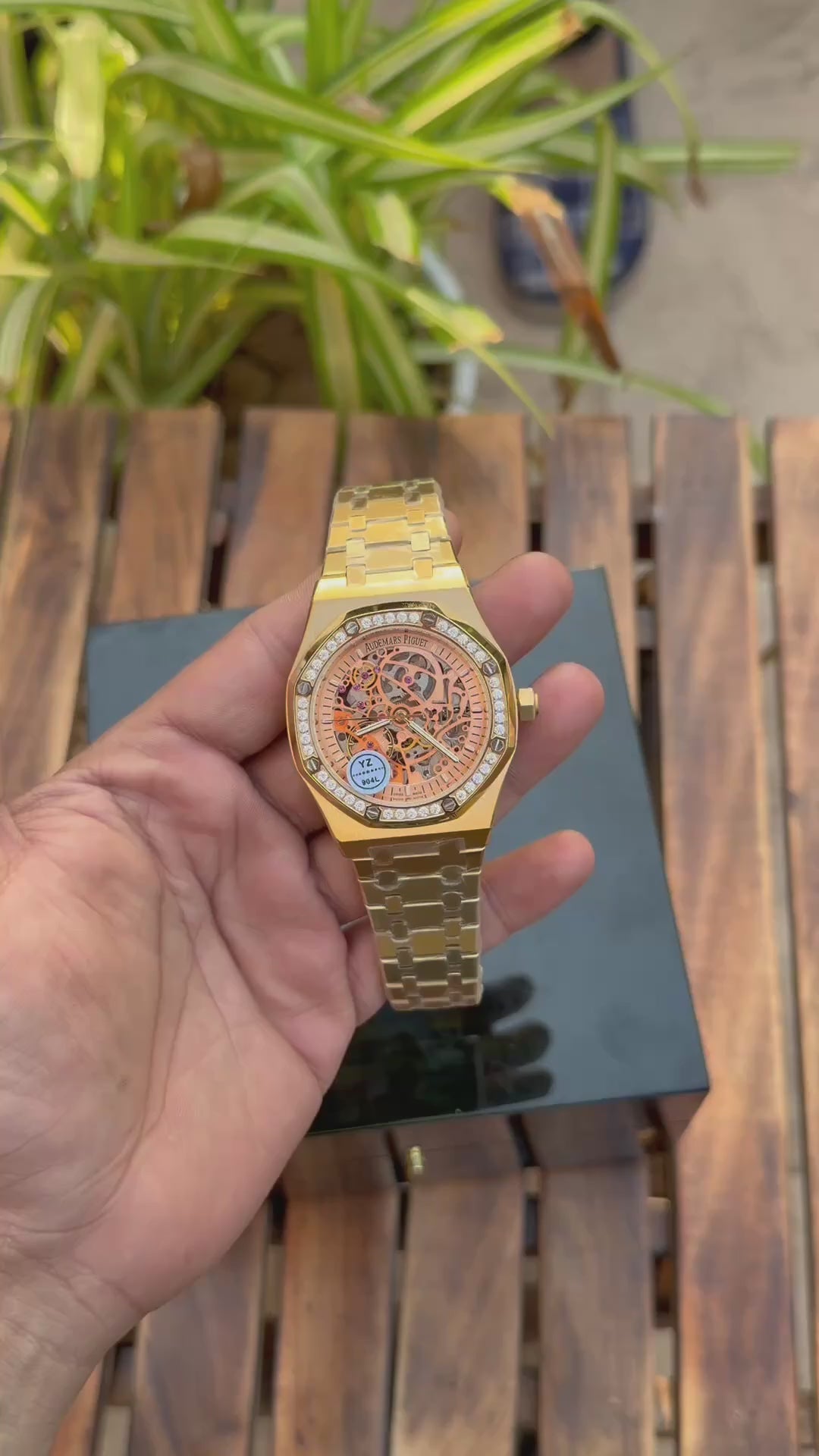 A_DEMARS P_GUE T ROYAL OAK SKELETON DIAMOND BAZEL