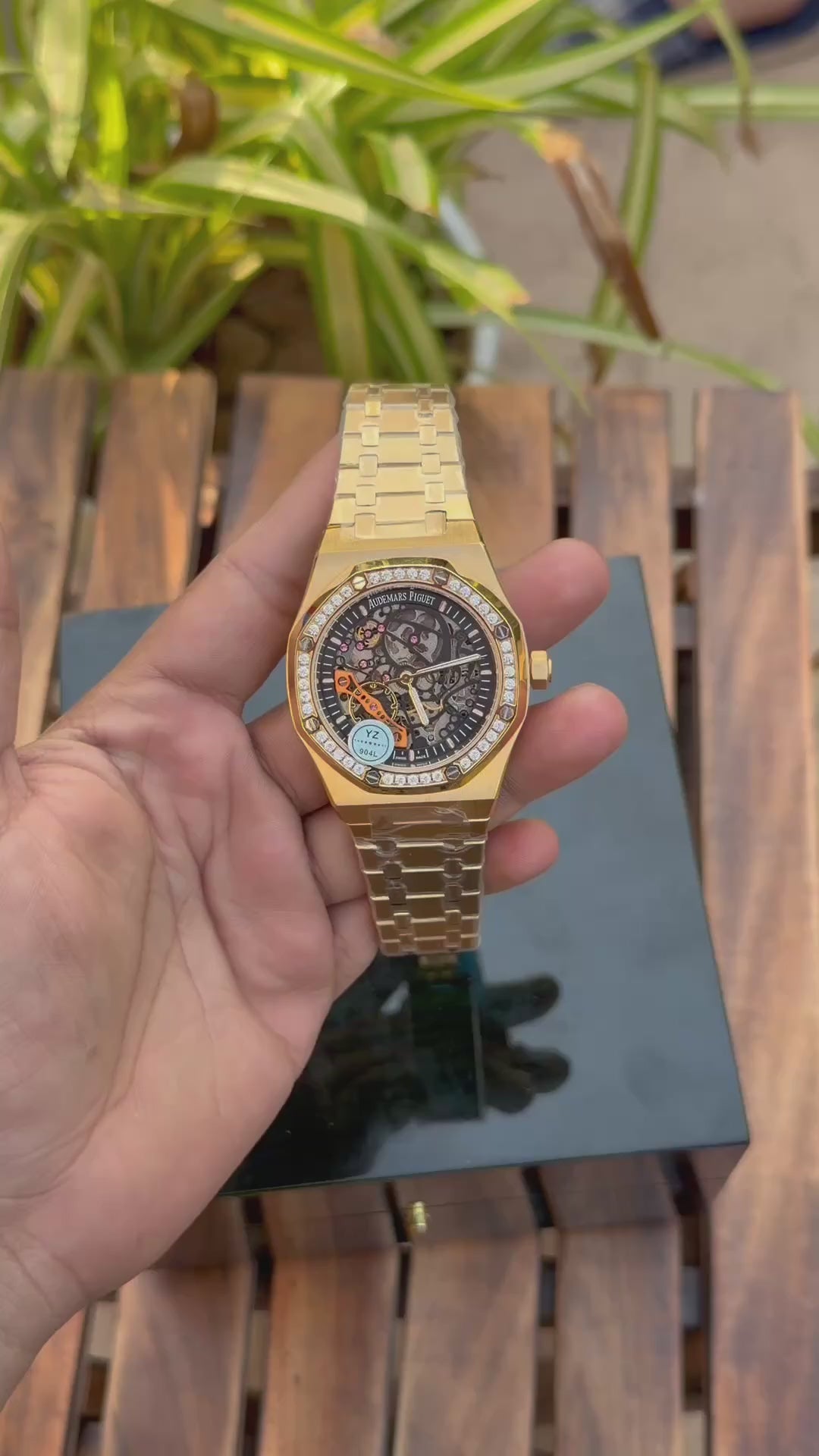 A_DEMARS P_GUE T ROYAL OAK SKELETON DIAMOND BAZEL