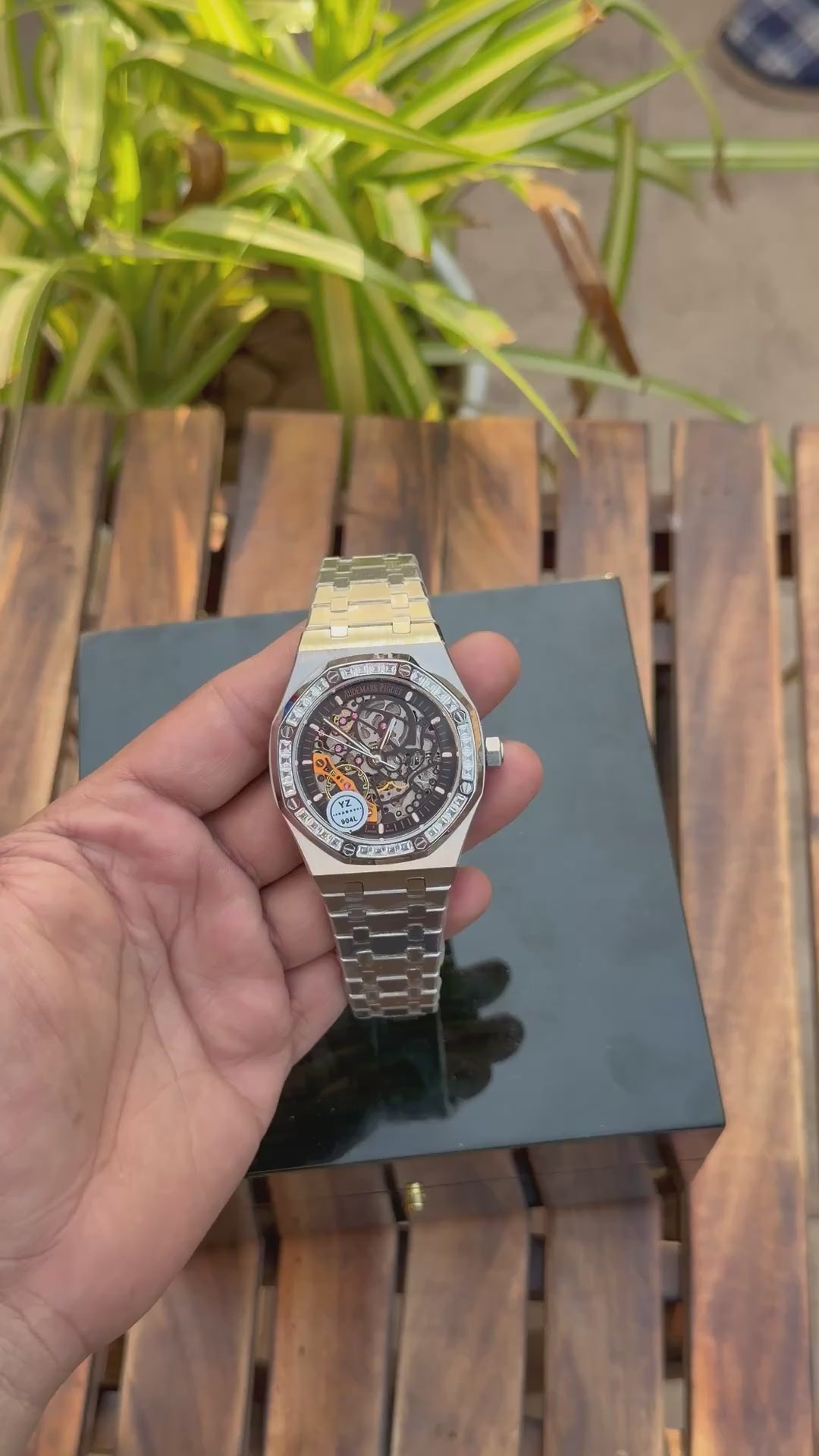 A_DEMARS P_GUE T ROYAL OAK SKELETON DIAMOND BAZEL