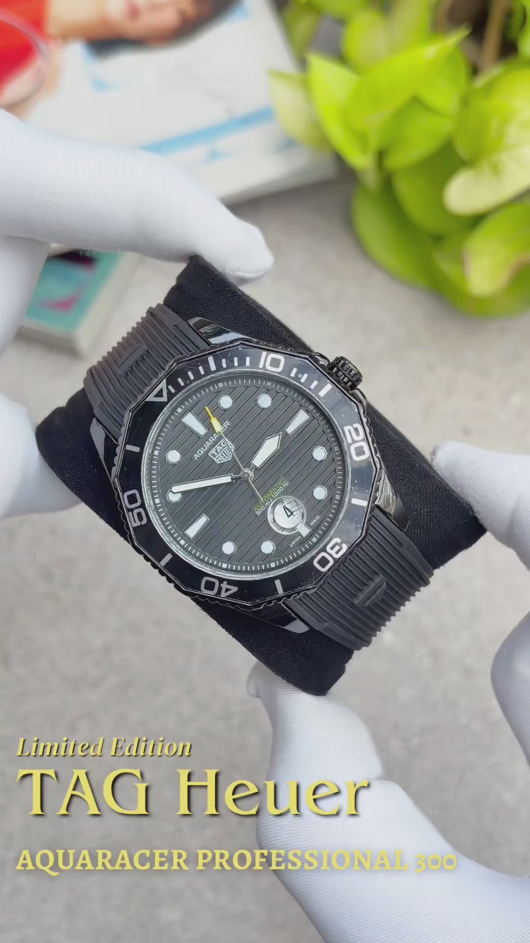 T_AG H_EUER AQUARACER PROFESSIONAL 300 DATE