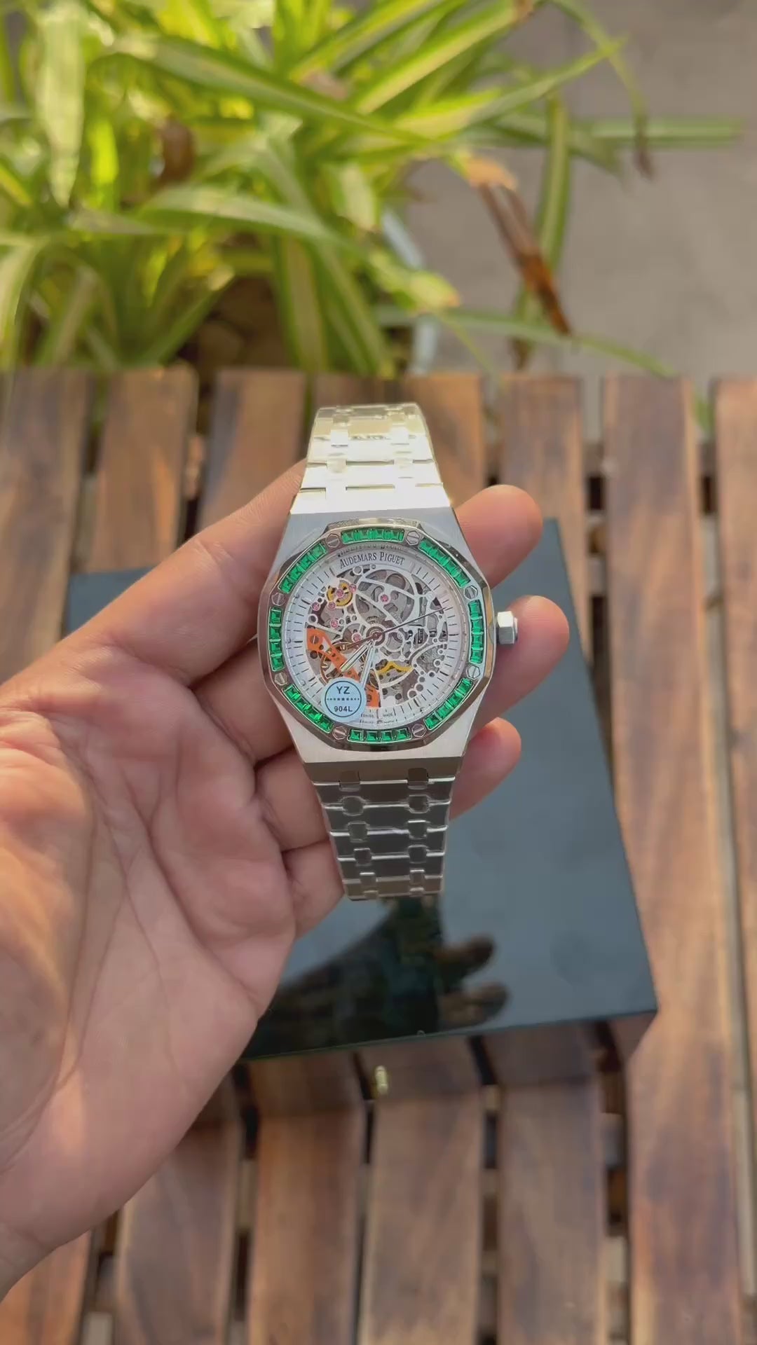 A_DEMARS P_GUE T ROYAL OAK SKELETON DIAMOND BAZEL