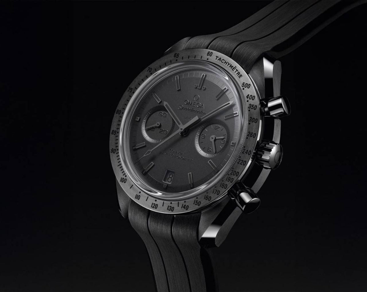 Omegg_a Speedmaster Dark Side of the Moon full black and black niddle