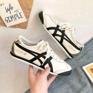 ONITSUKAA TIGER MEXICO 66 BLACK Cream gold