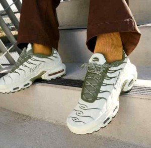 Nikee AirMax Plus TN Beige Olive