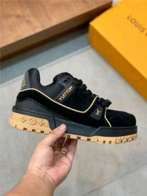 louiss vuittonn Trainer Maxi Black Gum